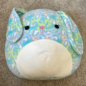 easter bunny squishmallow in perfect condition